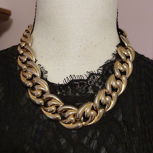 Vintage Jewelry - Vintage Chunky Link Chain Collar Necklace Foldover Clasp